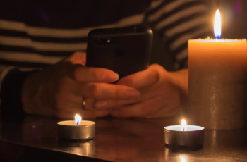 Four ways to charge your phone when the power goes out